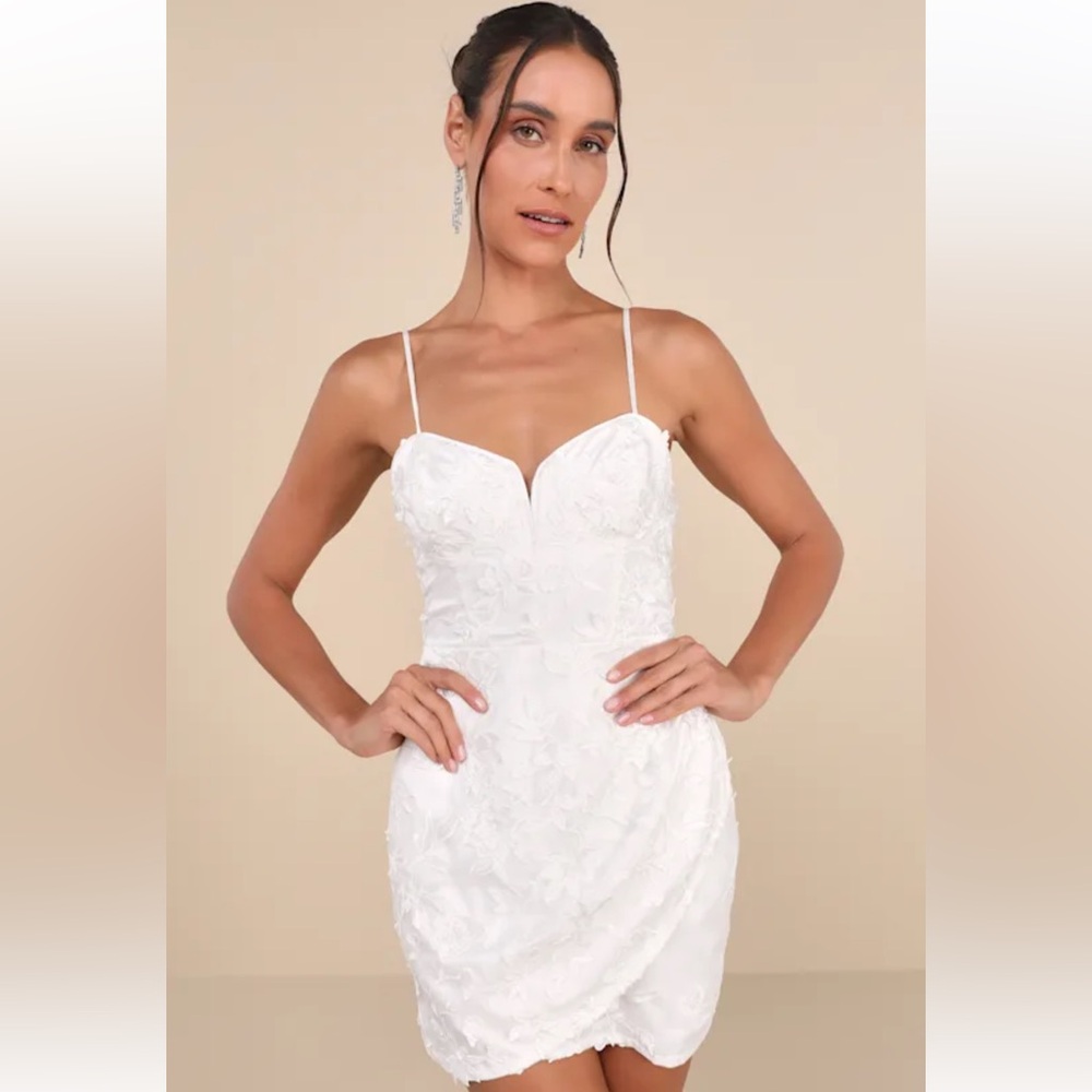 Immense Elegance White Floral Embroidered Bustier Mini Dress